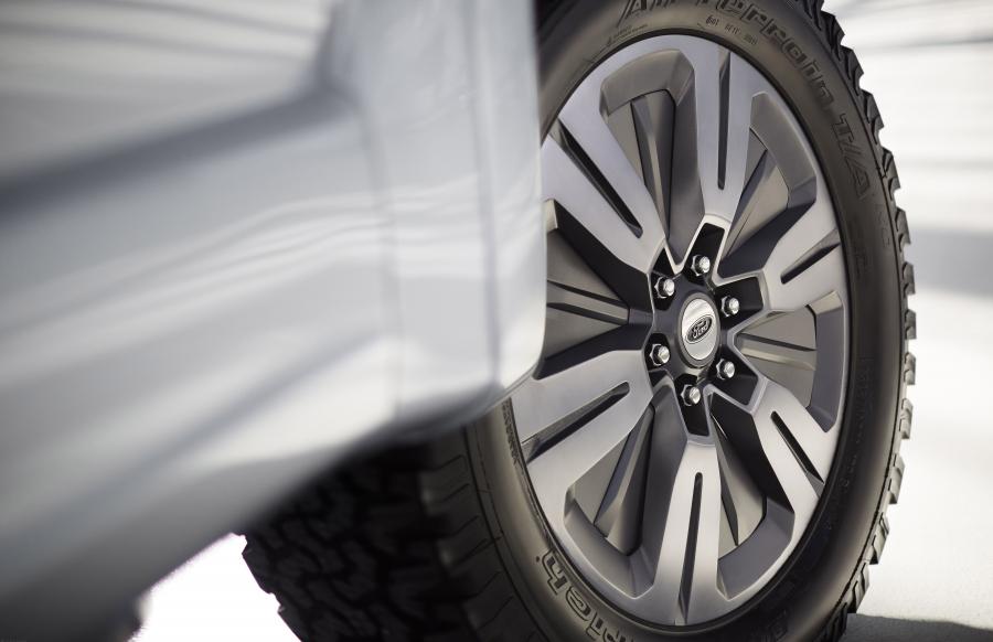  Ford Atlas Concept 2013 года  (фото 38 из 57)
